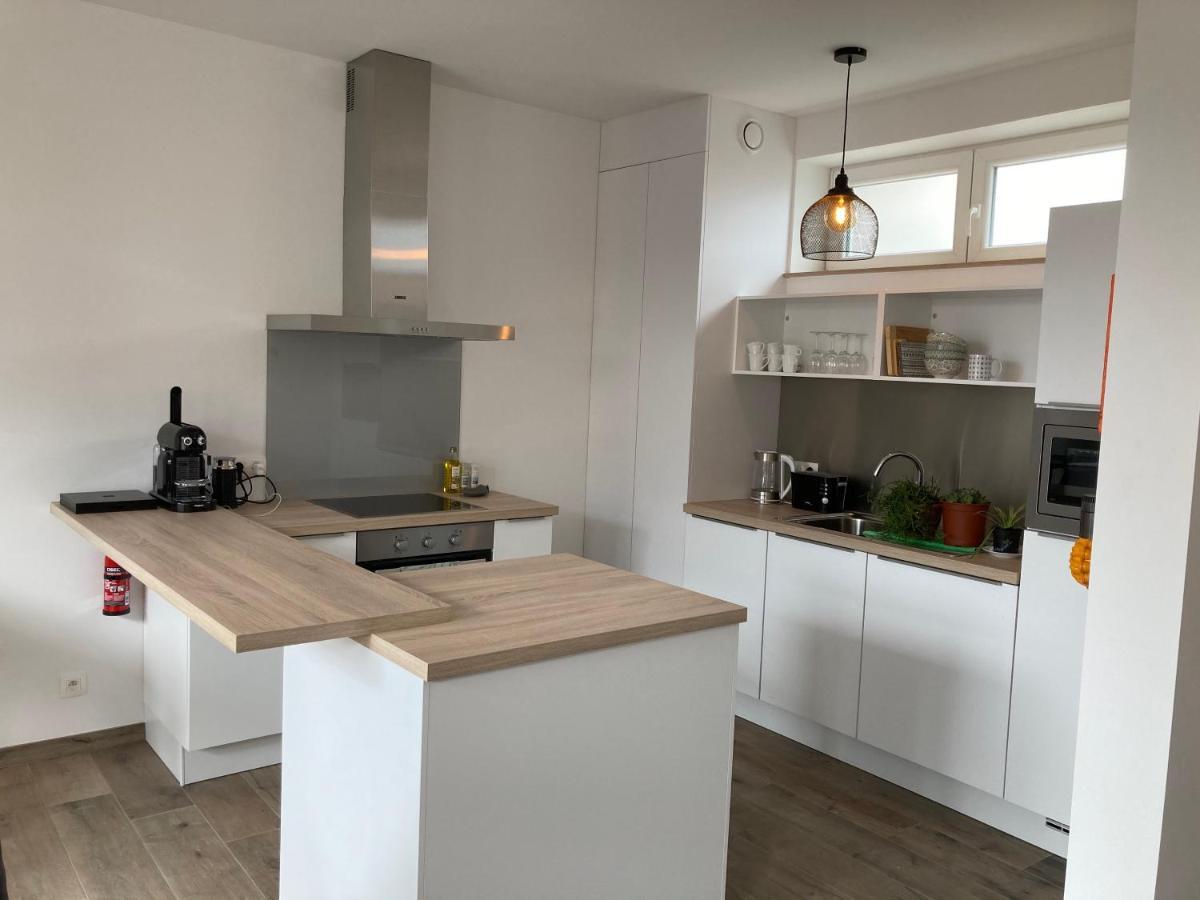 Les Duplex De La Place Des Ecoles Spa Exteriör bild