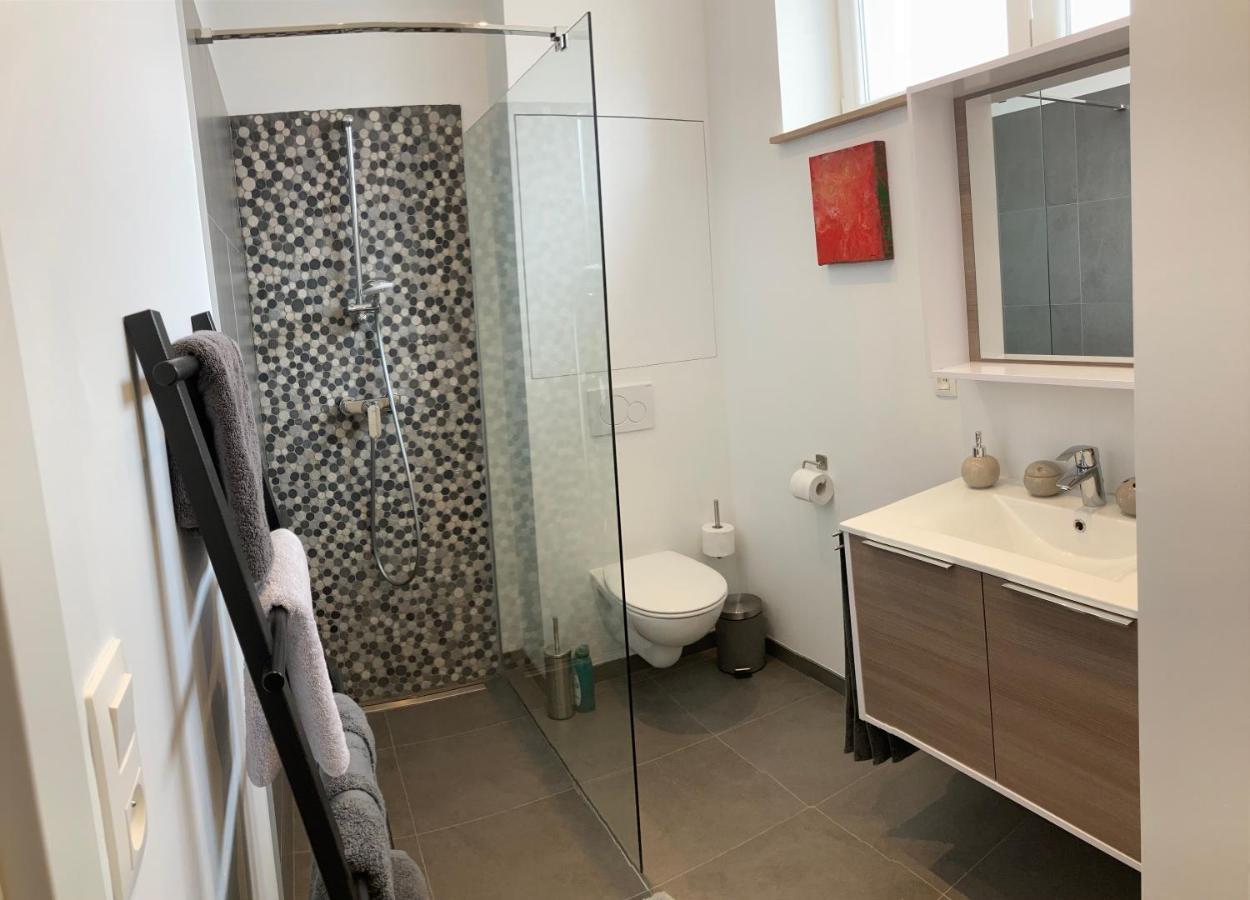 Les Duplex De La Place Des Ecoles Spa Exteriör bild