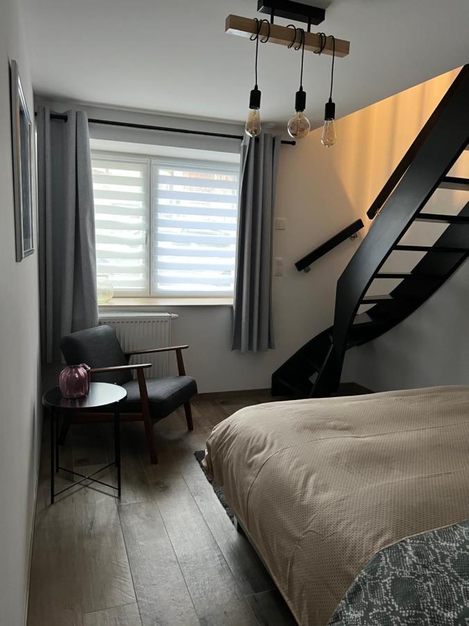 Les Duplex De La Place Des Ecoles Spa Exteriör bild